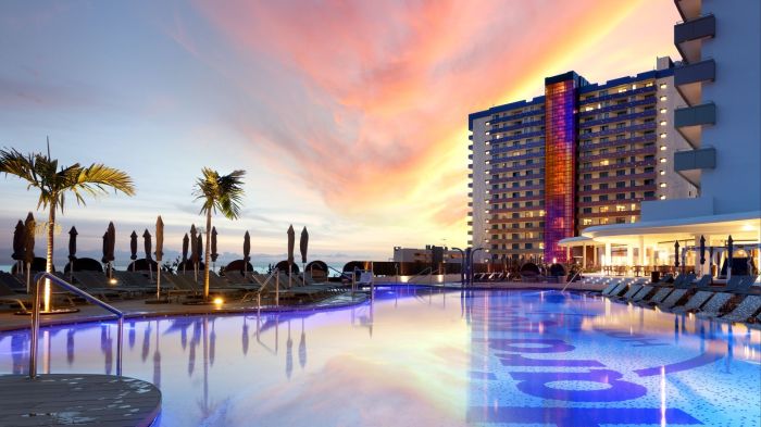 Booking cheap hotel devices supported